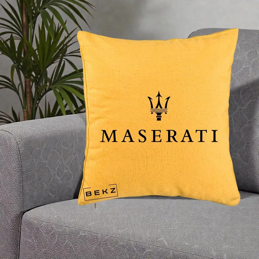 Perna Personalizata cu emblema Maserati, 40x40 cm, Galben, Husa Detasabila, Perna Inclusa, BEKZ®