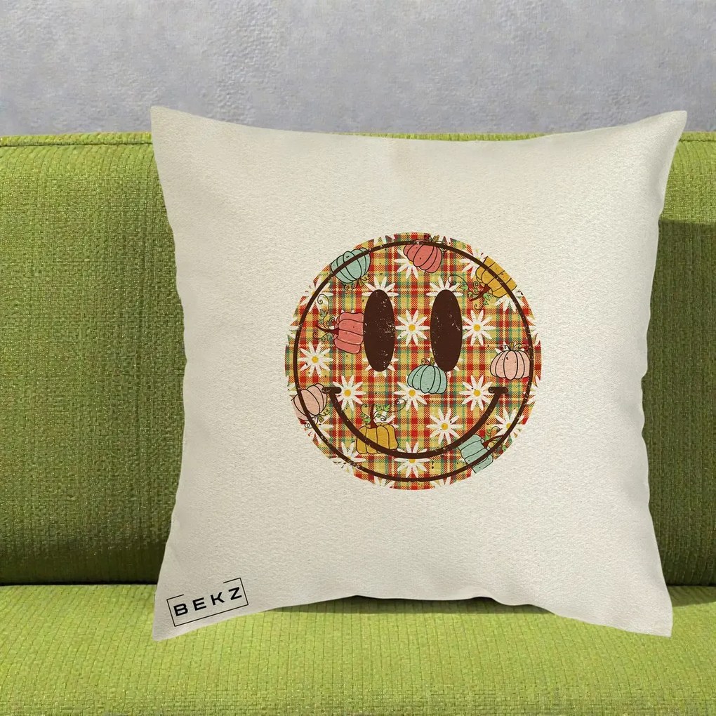 Perna Decorativa Smiley Face de Toamna cu Tartan si Dovlecei, 40x40 cm, Ecru, Husa Detasabila, Perna Inclusa, BEKZ®