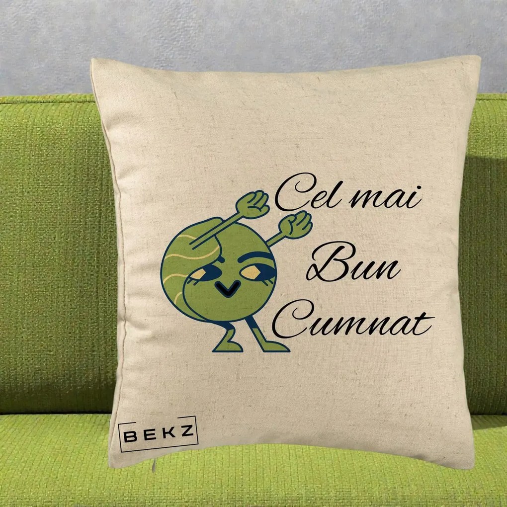 Cadou pentru Cumnat - Perna Personalizata Cel mai Bun Cumnat cu Personaj Funny Verde, 40x40 cm, Bej, Husa Detasabila, Perna Inclusa, BEKZ®