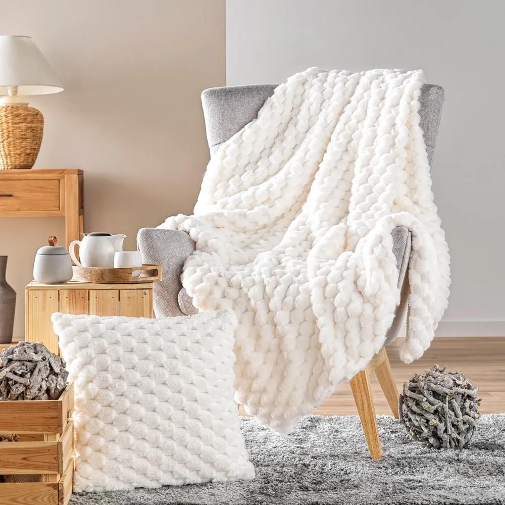 Pătură crem din micropluș/cocolino 180x220 cm Frosty – douceur d'intérieur
