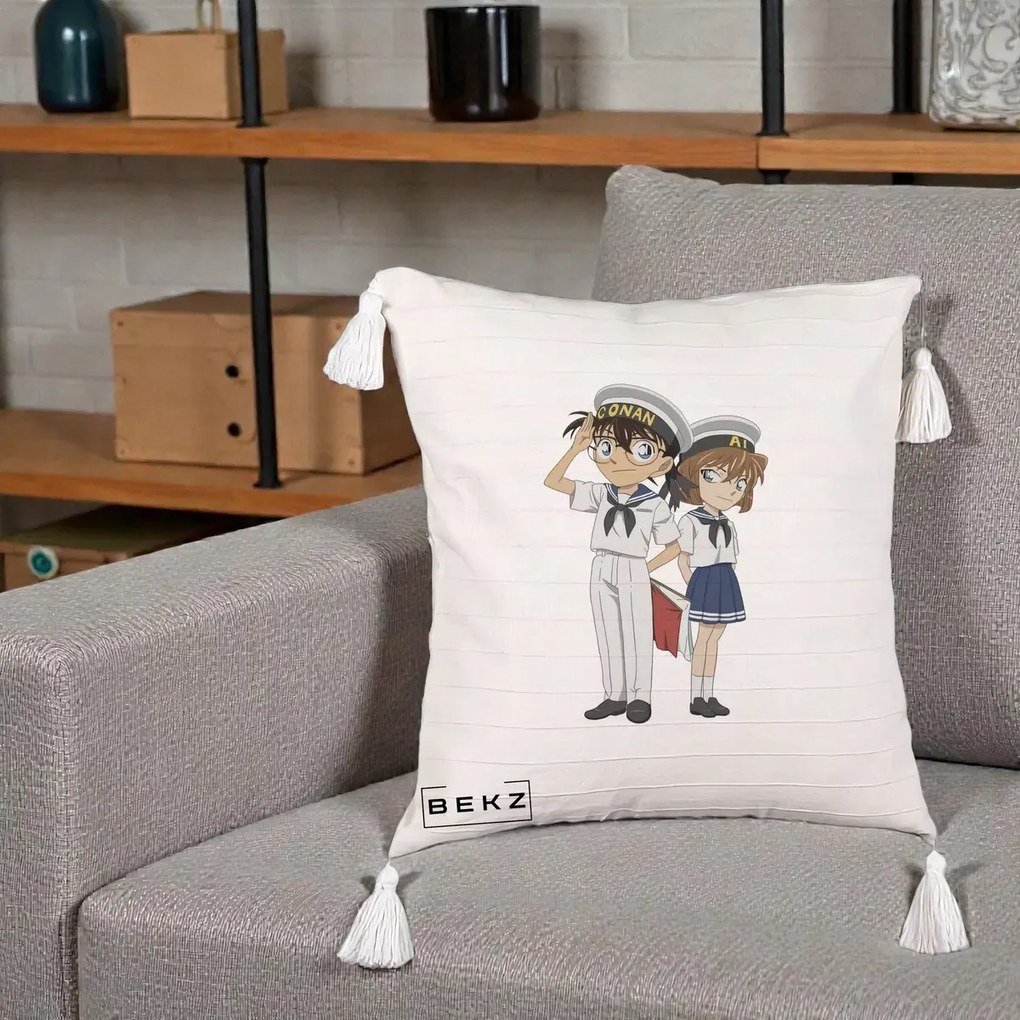 Perna Personalizata Detective Conan Conan si Ai Sailor, 40x40 cm, Bej cu Franjuri, Husa Detasabila, Perna Inclusa, BEKZ®