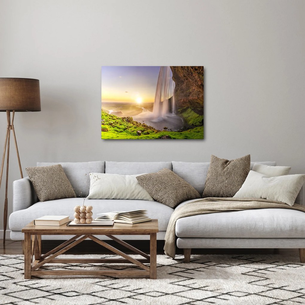 Tablou - Seljalandsfoss din spatele peșterii (70x50 cm)