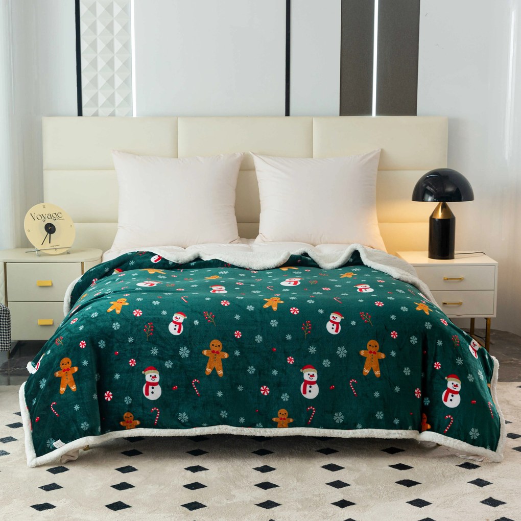 Patura miel de Craciun din microplus SNOWMAN AND GINGERBREAD verde inchis Dimensiuni: 200 x 220 cm