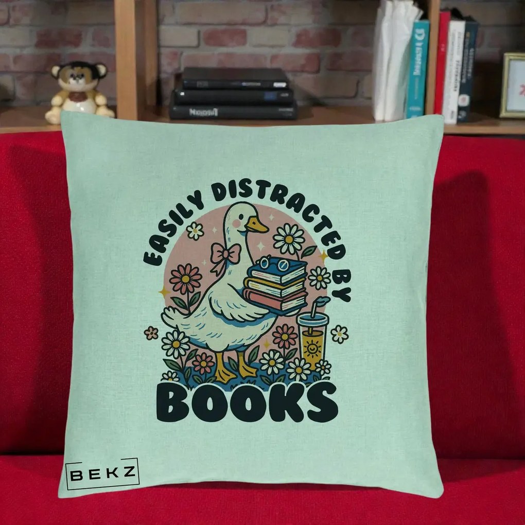 Perna Personalizata Easily Distracted by Books, 40x40 cm, Verde Menta, Husa Detasabila, Perna Inclusa, BEKZ®