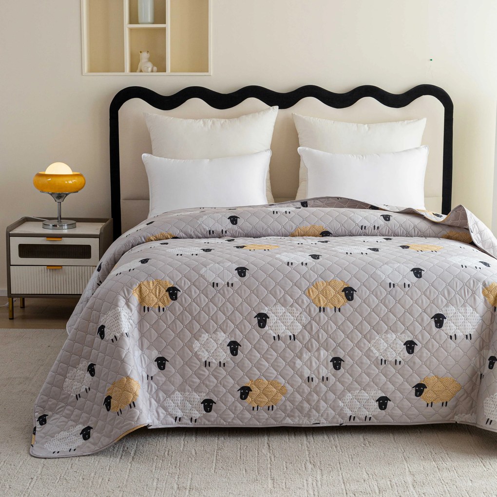 Cuvertura pat SHEEP DREAM gri Dimensiune: 220 x 240 cm