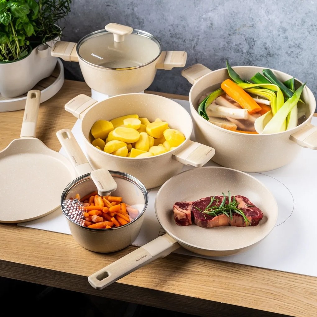 RESIGILAT - Set oale si tigai antiaderente cu capace Klausberg KB7833, bej, 16/20/24/28 cm, design modern, potrivite pentru toate tipurile de plita