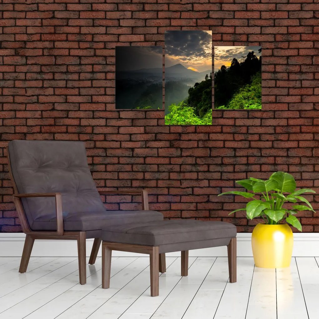 Tablou - peisaj montan verde (90x60 cm)