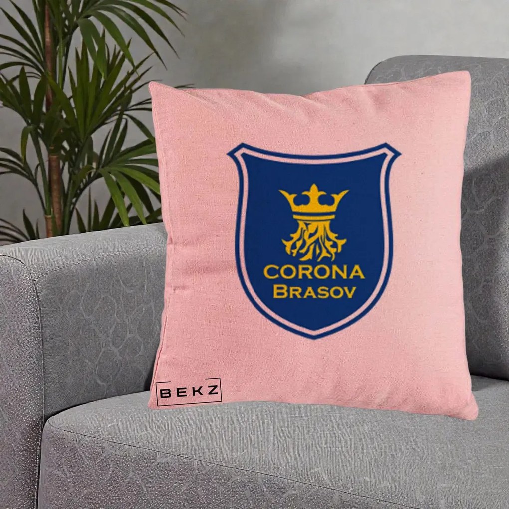 Perna Personalizata Corona Brasov Fotbal, 40x40 cm, Roz, Husa Detasabila, Perna Inclusa, BEKZ®