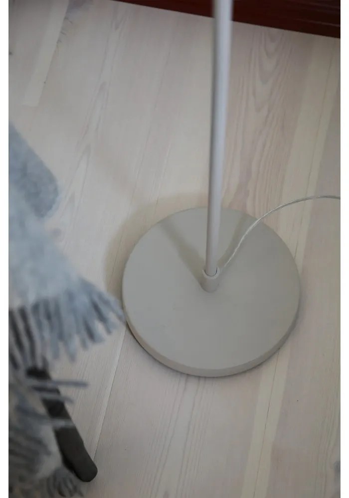 Lampadar bej LED cu intensitate reglabilă cu abajur din metal (înălțime 140 cm) Patro – Markslöjd