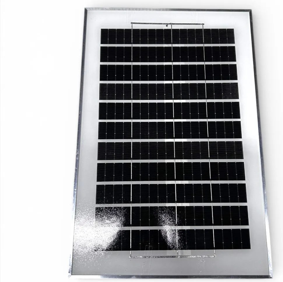 Proiector Solar 200w IP 66 cu panou solar