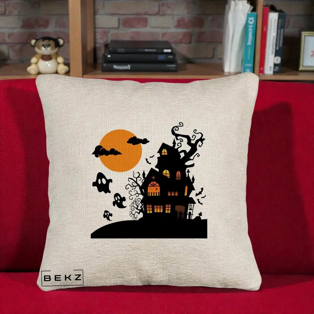 Perna Decorativa Halloween Casa Bantuita cu Fantome, 40x40 cm, Bej Canapea, Husa Detasabila, Perna Inclusa, BEKZ®
