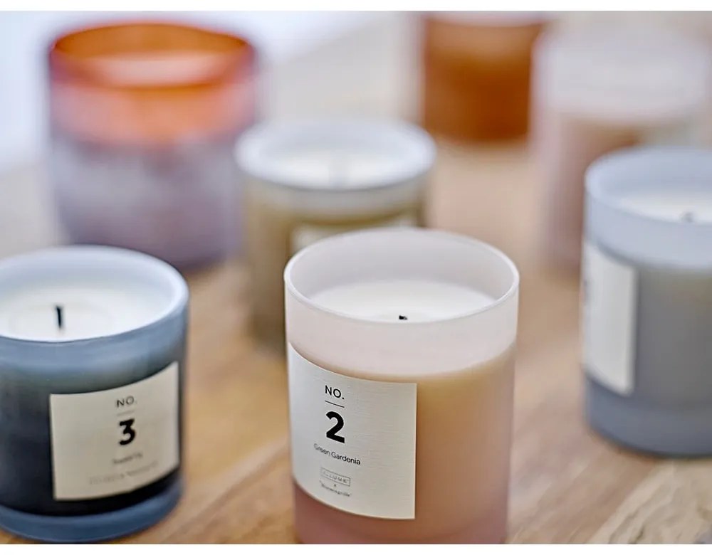 Lumânare parfumată timp de ardere 50 h No. 2 Green Gardenia – ILLUME x Bloomingville