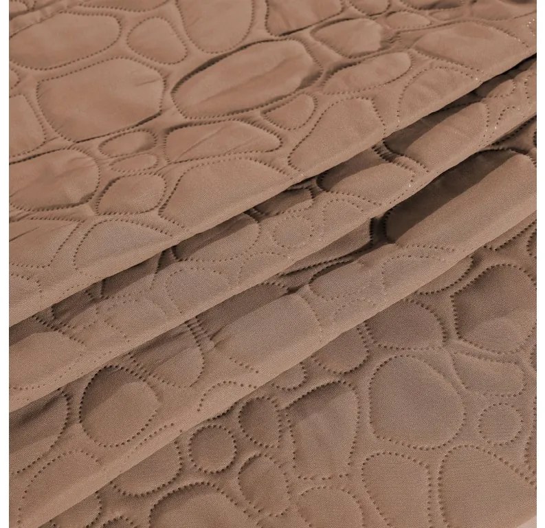 Cuvertura de pat maro deschis cu model STONE Dimensiune: 200 x 220 cm