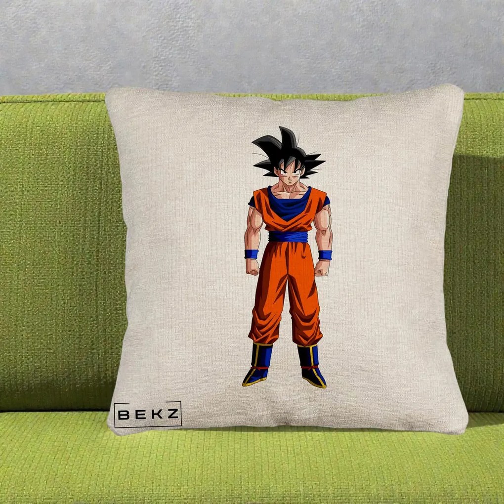 Perna Personalizata Dragon Ball Goku Complet in Gi Portocaliu, 40x40 cm, Bej Canapea, Husa Detasabila, Perna Inclusa, BEKZ®
