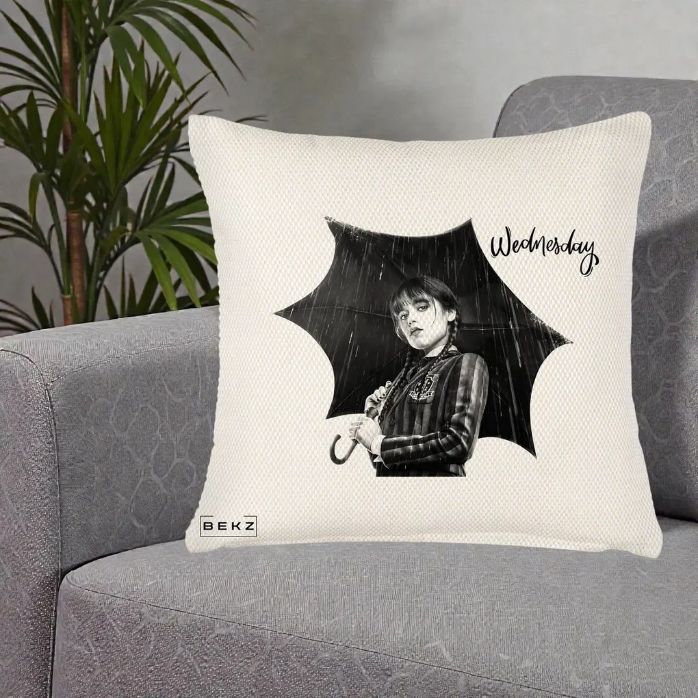 Perna Personalizata Wednesday Addams cu Umbrela Foto, 40x40 cm, Crem Reliefat, Husa Detasabila, Perna Inclusa, BEKZ®
