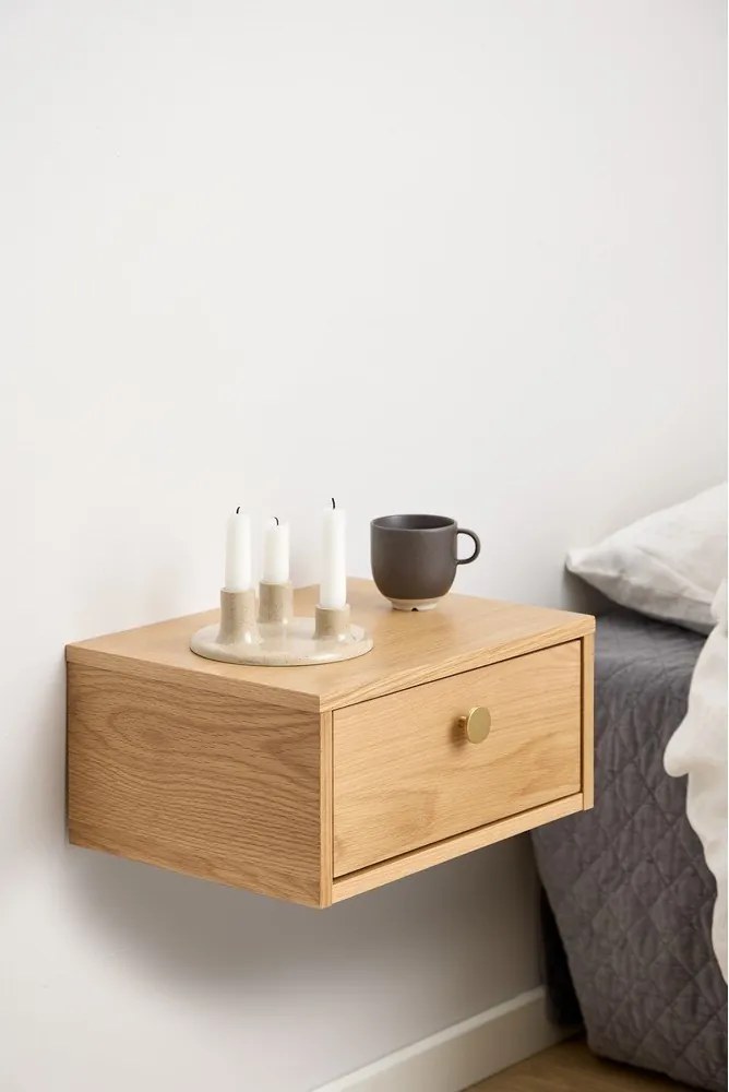 Noptieră în culoare naturală deschisă cu aspect de lemn de stejar Monfort – Actona