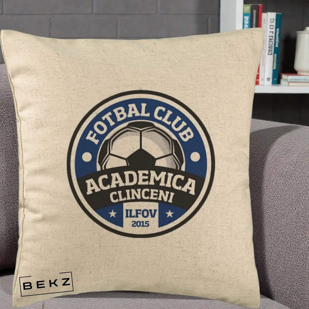 Perna Personalizata Academica Clinceni Fotbal Club, 40x40 cm, Bej, Husa Detasabila, Perna Inclusa, BEKZ®