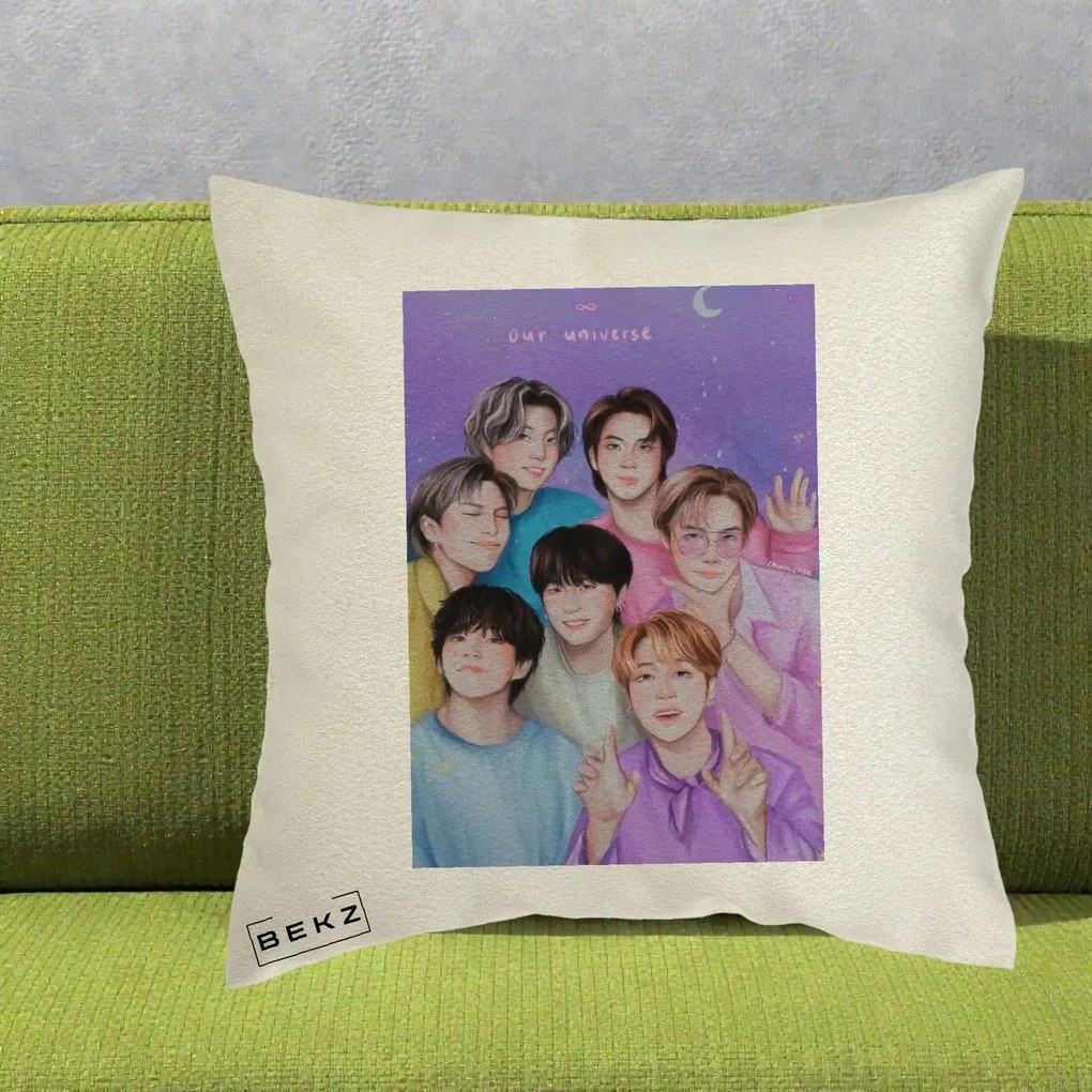Perna Personalizata K-pop BTS Our Universe Fanart Violet Pastel, 40x40 cm, Ecru, Husa Detasabila, Perna Inclusa, BEKZ®