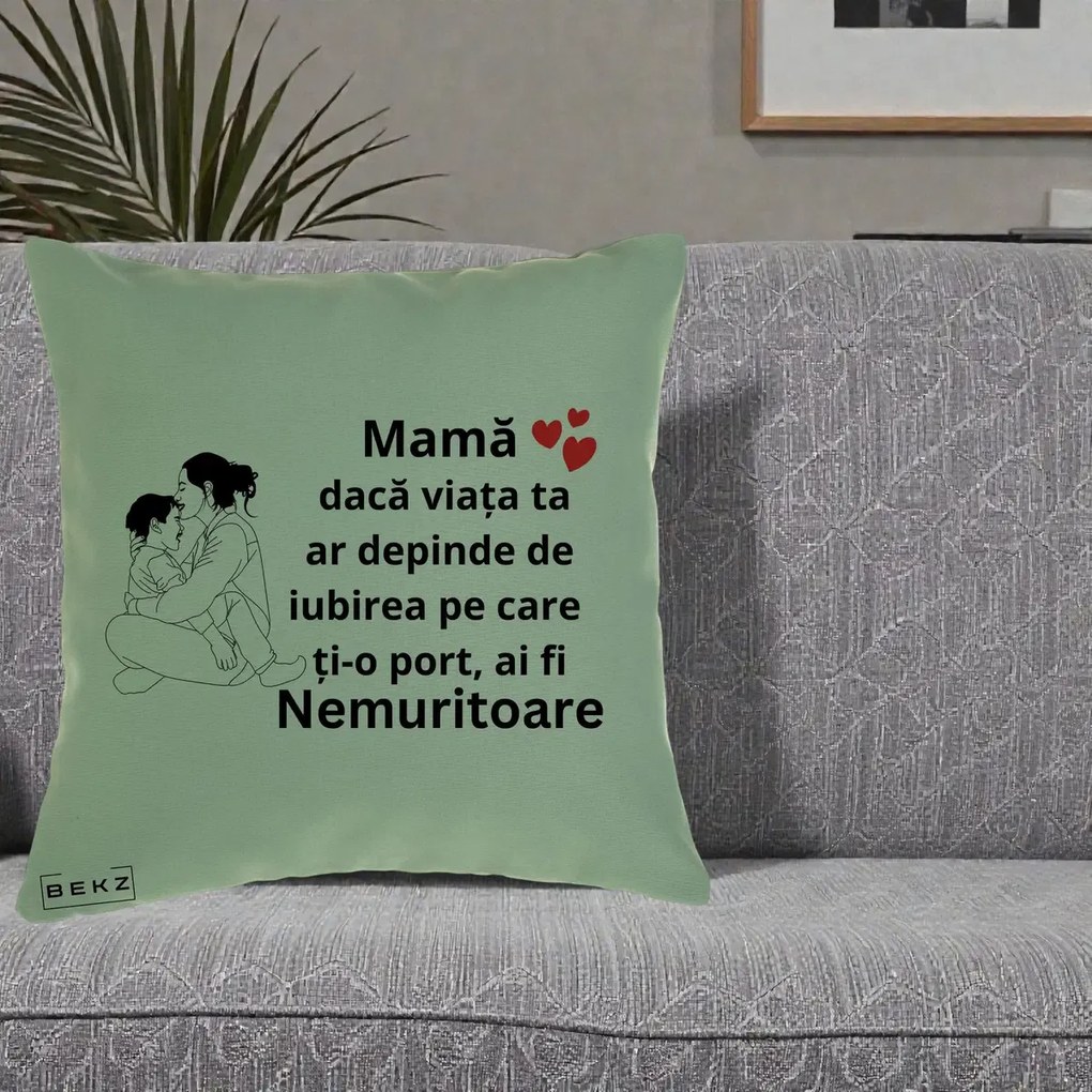 Cadou pentru Mama - Perna Personalizata Mama Nemuritoare Kawaii, 40x40 cm, Verde, Husa Detasabila, Perna Inclusa, BEKZ®