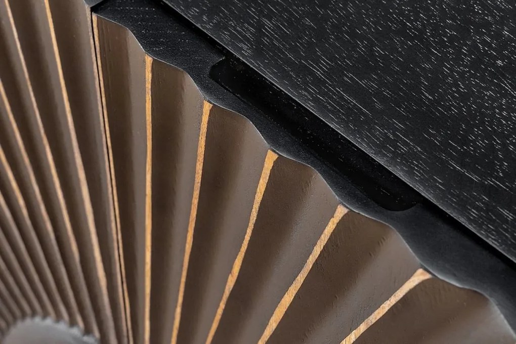 Comoda cu model 3D Solaris 177cm Mango negru/ auriu