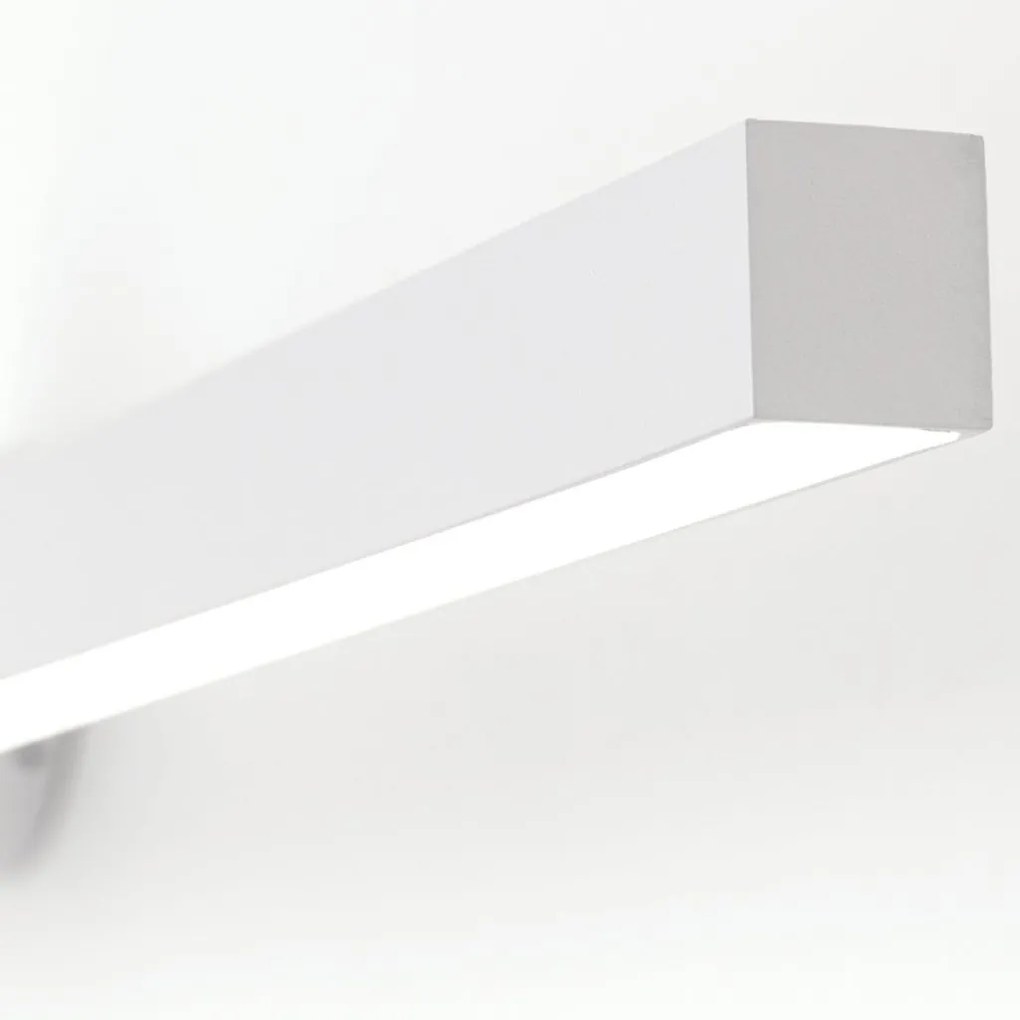 Aplica LED pentru baie moderna IP54 BEAUTY L-61cm alb
