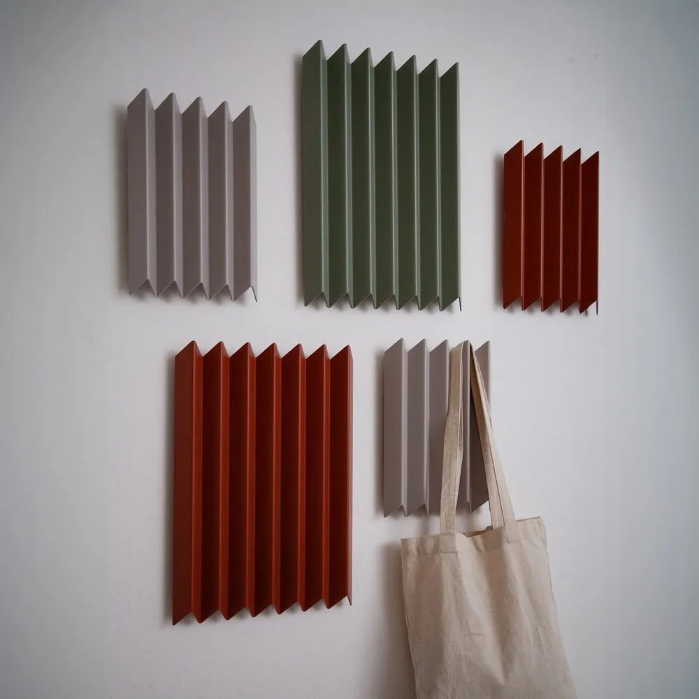 Cuier de perete teracotă din metal 21 cm Sensu – Spinder Design