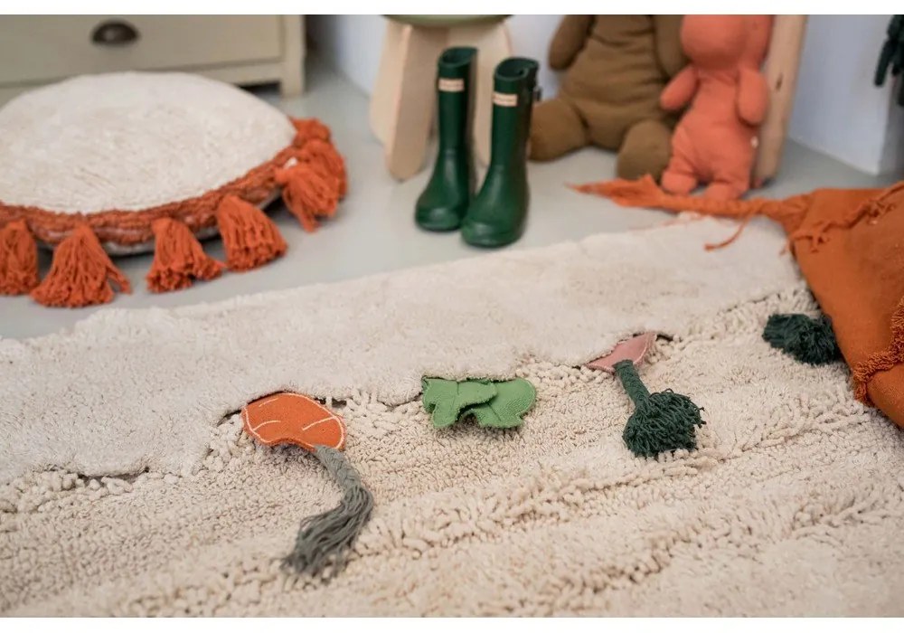 Covor de joacă pentru copii crem din bumbac 120x160 cm Veggie Garden – Lorena Canals