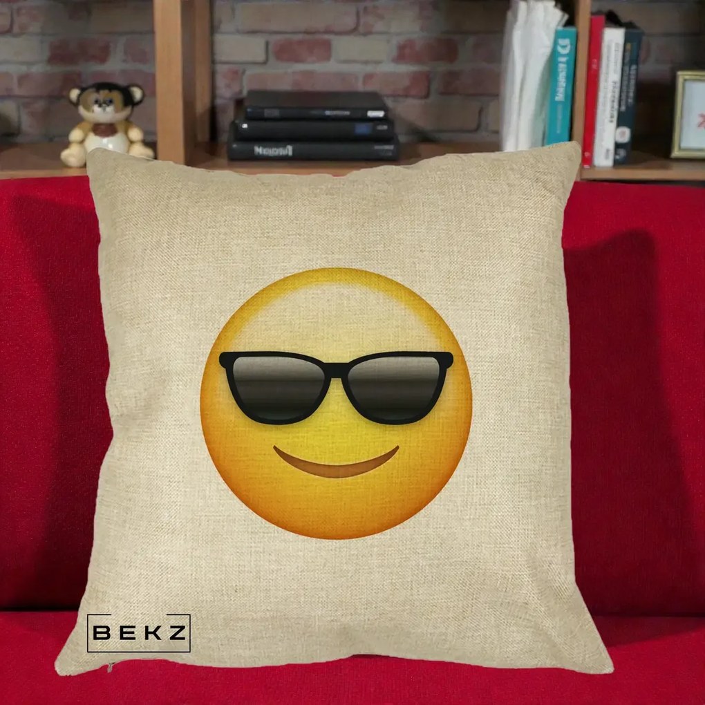 Perna Decorativa Emoji Cool Ochelari, 40x40 cm, Crem, Husa Detasabila, Perna Inclusa, BEKZ®