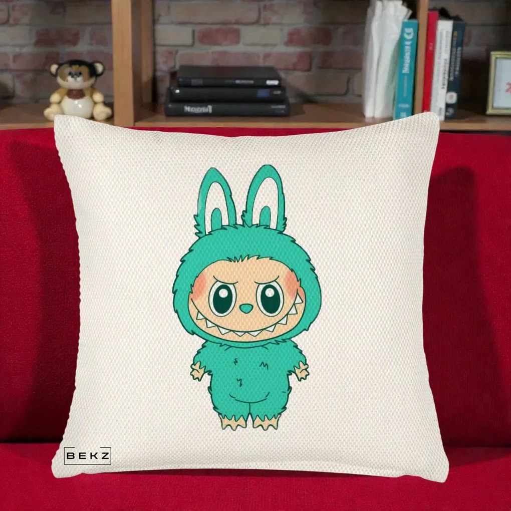Perna Personalizata Labubu Turcoaz, 40x40 cm, Crem Reliefat, Husa Detasabila, Perna Inclusa, BEKZ®
