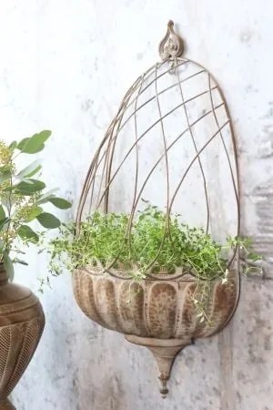 Ghiveci de perete din metal, mocca antichizat, H65/L34/W18 cm