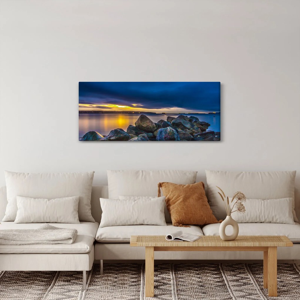 Tablou - Nori de furtună deasupra apei (120x50 cm)