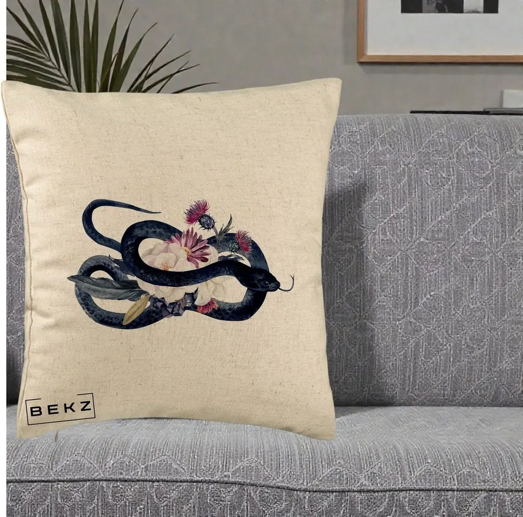 Perna Decorativa Sarpe Negru cu Flori Gothic, 40x40 cm, Bej, Husa Detasabila, Perna Inclusa, BEKZ®