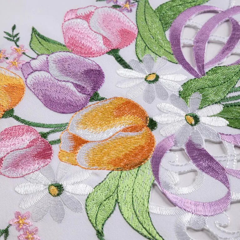 Faţă de masă brodată LALELE COLORATE 85 x 85 cm