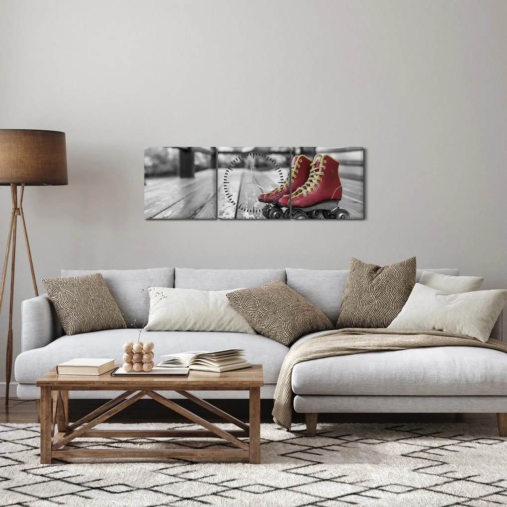 Tablou cu pantofi cu role vechi roșii (cu ceas) (90x30 cm)