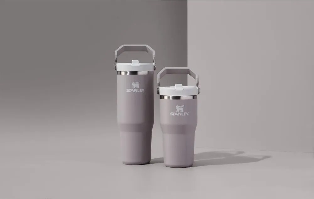 Termos gri deschis din oțel inoxidabil 600 ml IceFlow™ Flip Straw 2.0 Tumbler Ash – Stanley