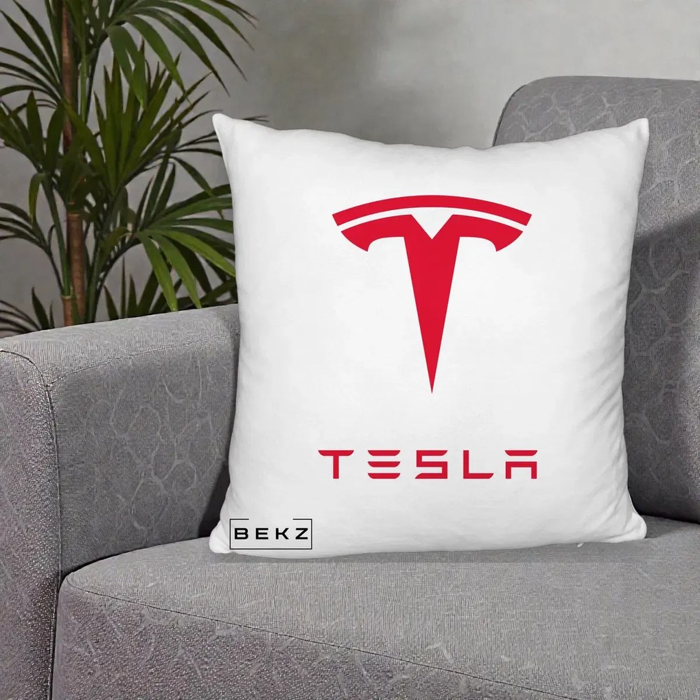 Perna Personalizata cu emblema Tesla, 40x40 cm, Alb Pufos, Husa Detasabila, Perna Inclusa, BEKZ®