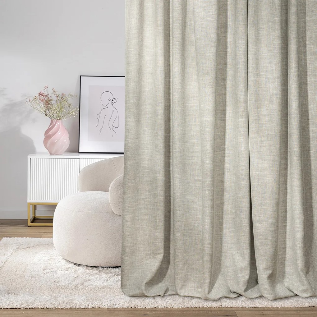 Perdea cu bandă de pliuri