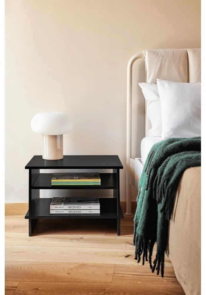 Noptieră neagră cu rafturi Inari – Teulat