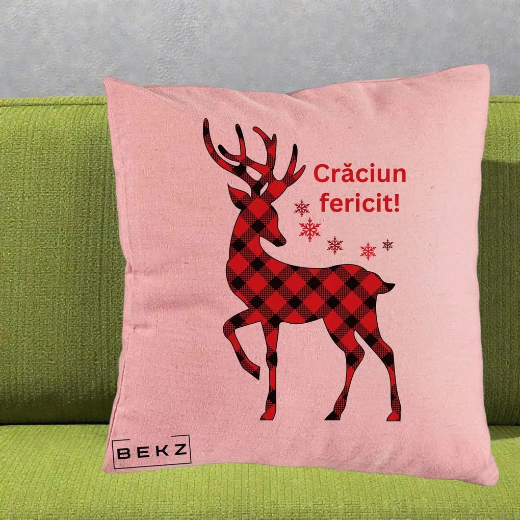 Perna Decorativa Ren Tartan Craciun Fericit, 40x40 cm, Roz, Husa Detasabila, Perna Inclusa, BEKZ®