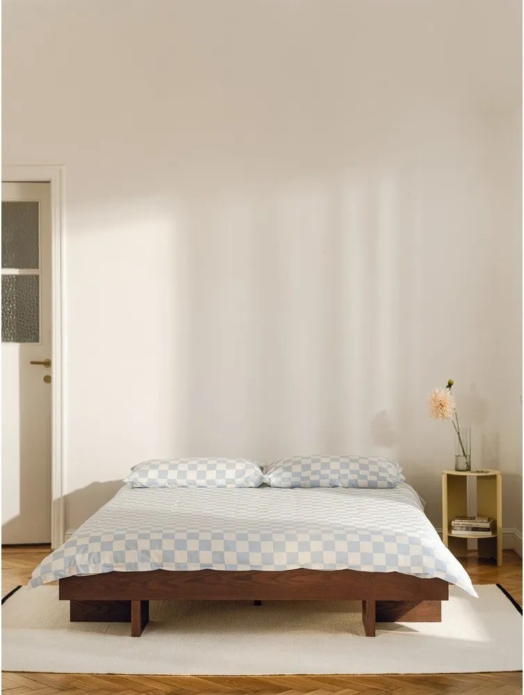 Pat matrimonial maro din MDF cu aspect de lemn de frasin fără tăblie cu somieră 180x200 cm Kito – noo.ma