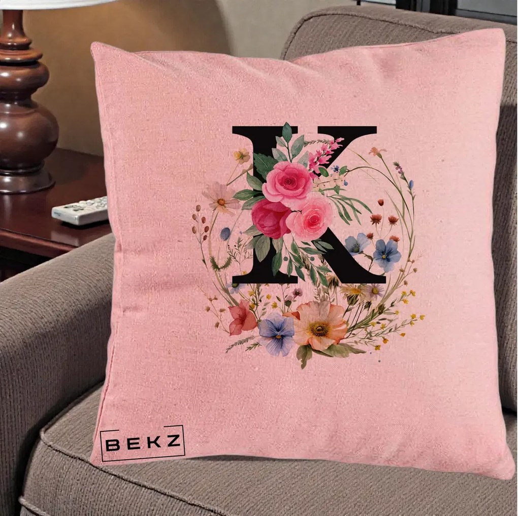 Cadou Personalizat - Perna Personalizata Monogram Litera K cu Flori Acuarela, 40x40 cm, Roz, Husa Detasabila, Perna Inclusa, BEKZ®