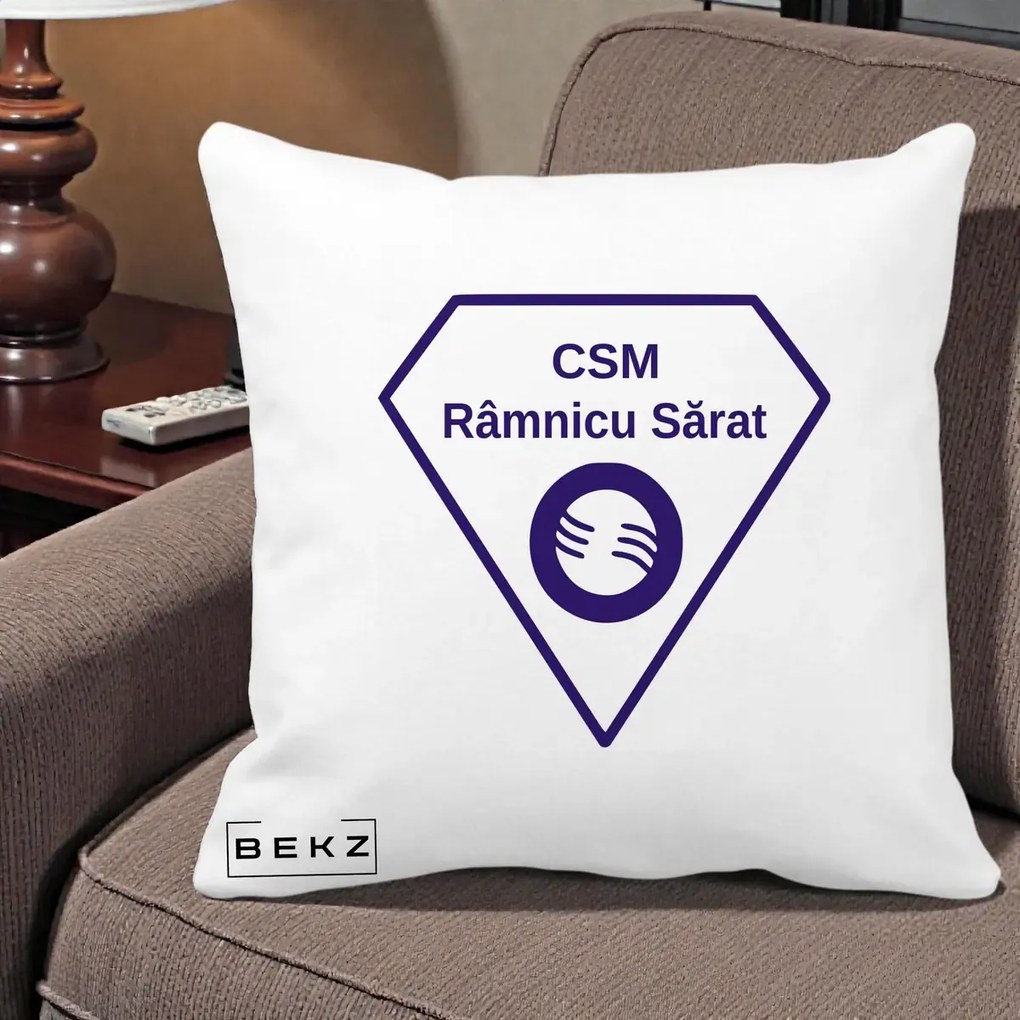 Perna Personalizata CSM Ramnicu Sarat Fotbal, 40x40 cm, Alba Mata, Husa Detasabila, Perna Inclusa, BEKZ®