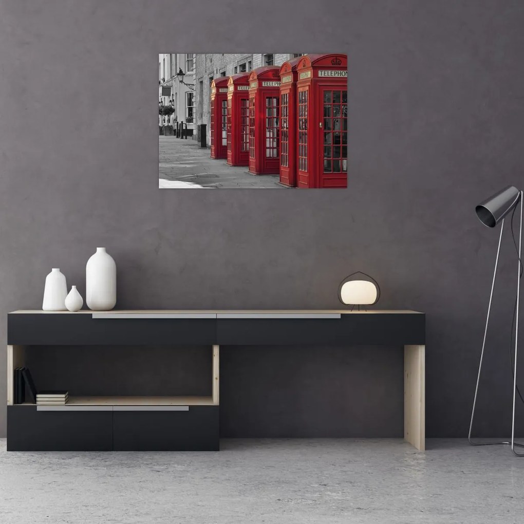 Tablou pe sticlă - Cutii telefonice din Londra (70x50 cm)