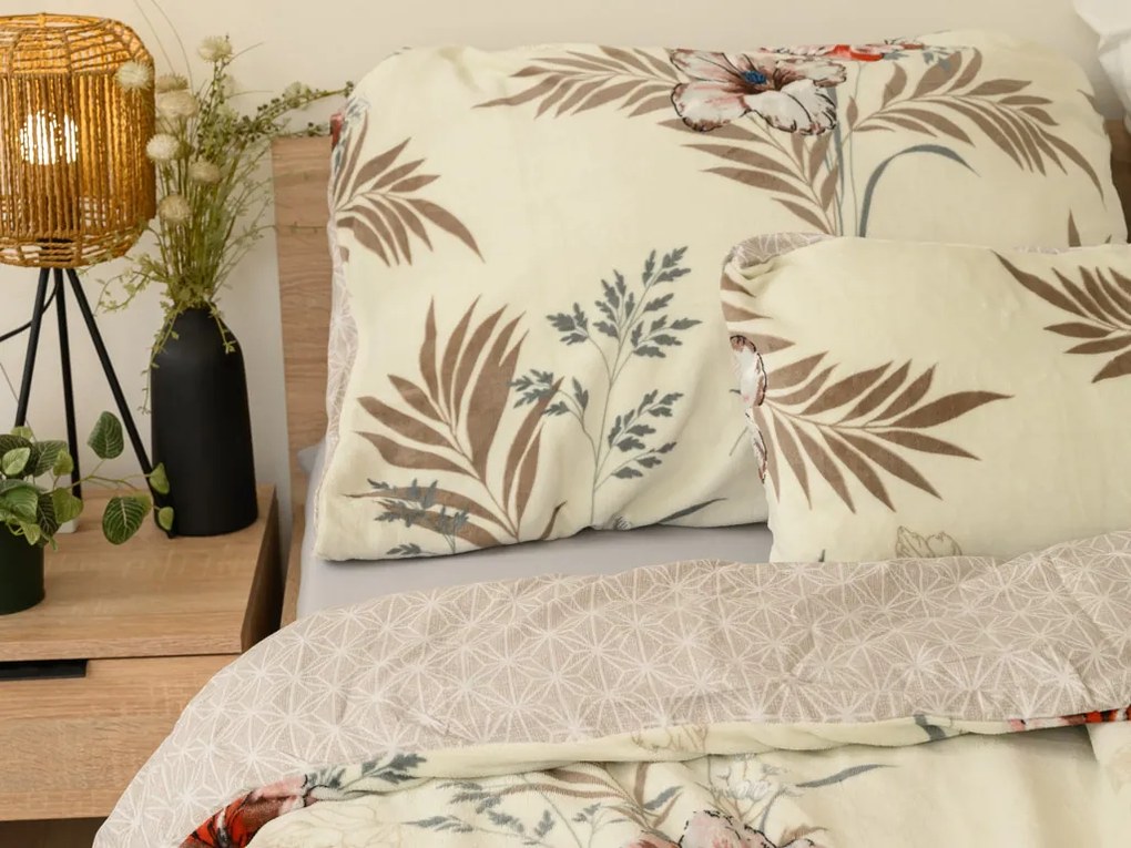 Lenjerie de pat reversibila DUO SENSE SANDORA crem + fata de perna 40x50 cm GRATUIT Dimensiune lenjerie de pat: 70 x 90 cm | 140 x 200 cm