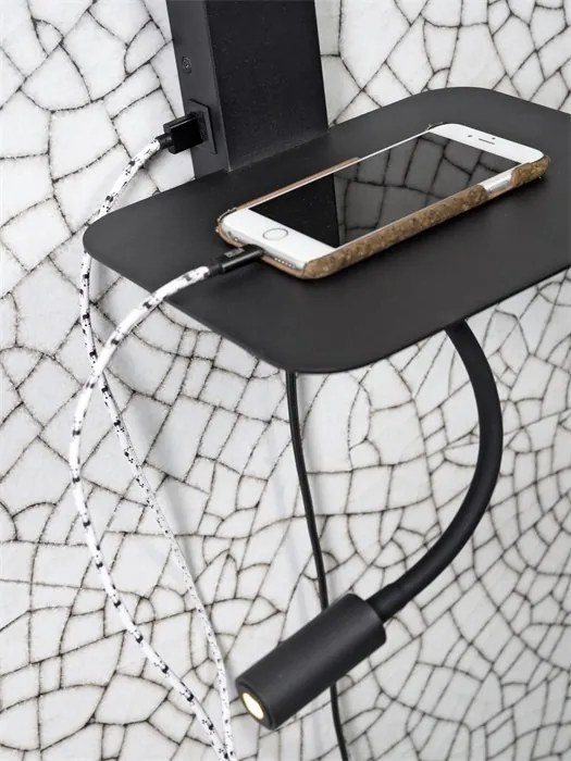 Aplica cu raft, reader LED, mufa USB si abajur textil in deschis Florence