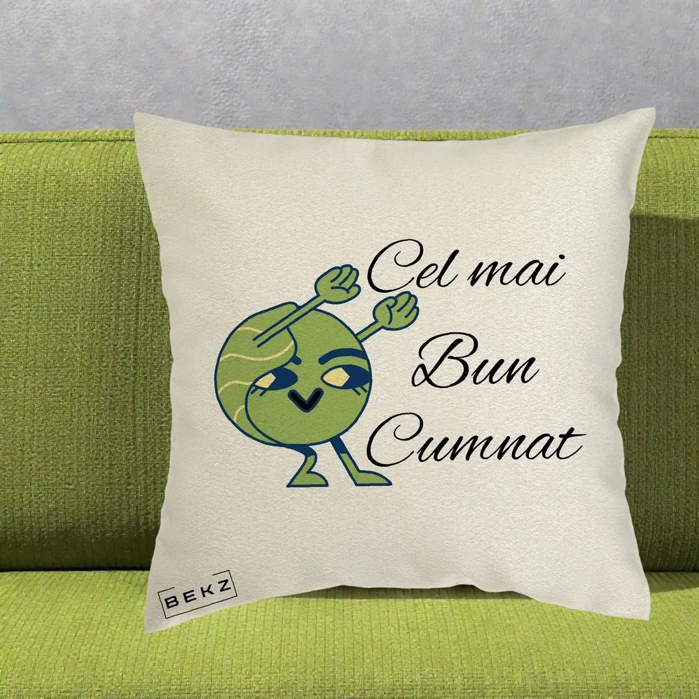 Cadou pentru Cumnat - Perna Personalizata Cel mai Bun Cumnat cu Personaj Funny Verde, 40x40 cm, Ecru, Husa Detasabila, Perna Inclusa, BEKZ®