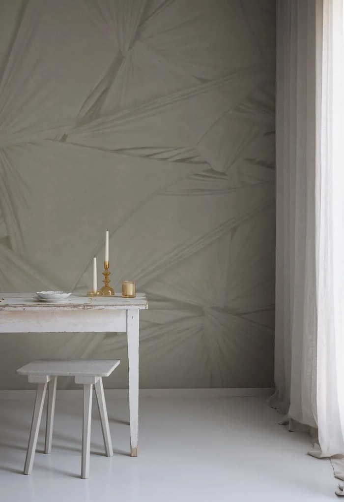 Tapet Silk Shadows, Beige, Rebel Walls