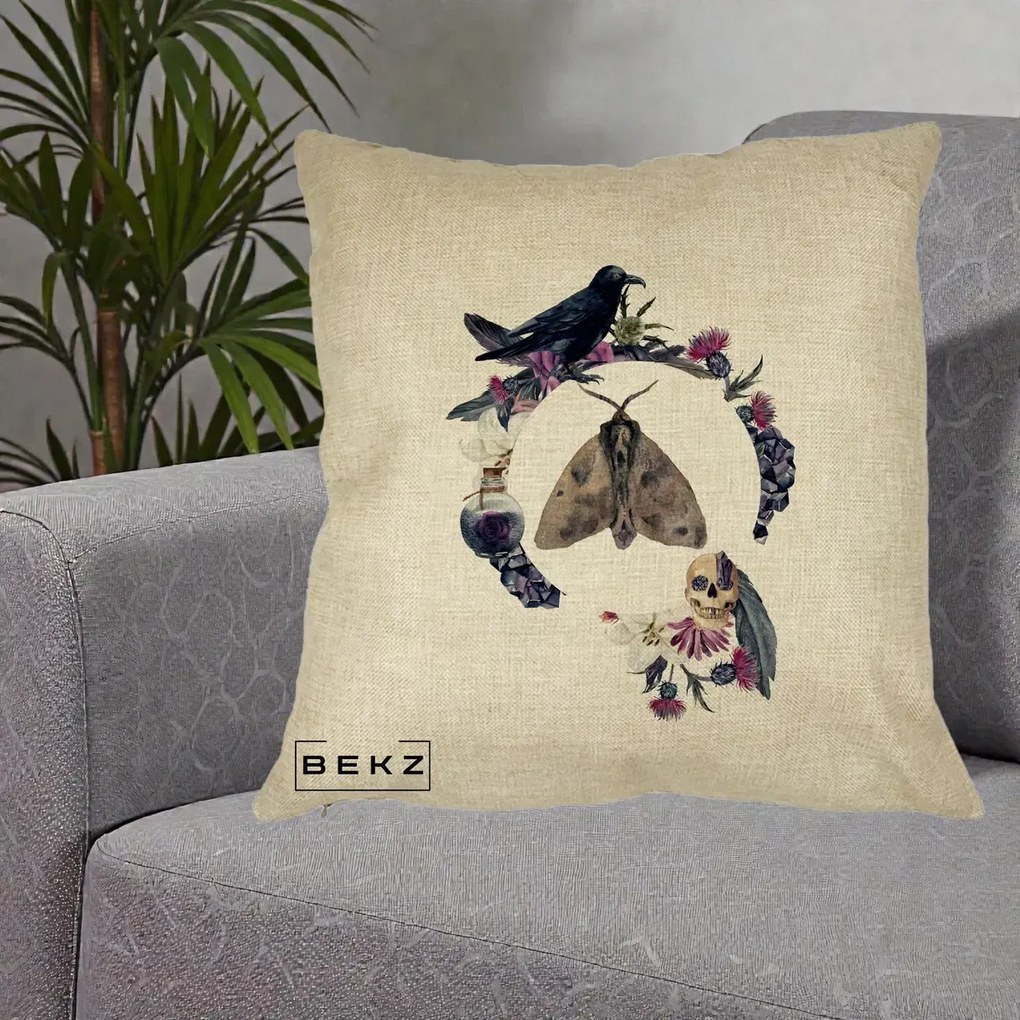 Perna Decorativa Gothic Wreath Corb Moliu Craniu, 40x40 cm, Crem, Husa Detasabila, Perna Inclusa, BEKZ®