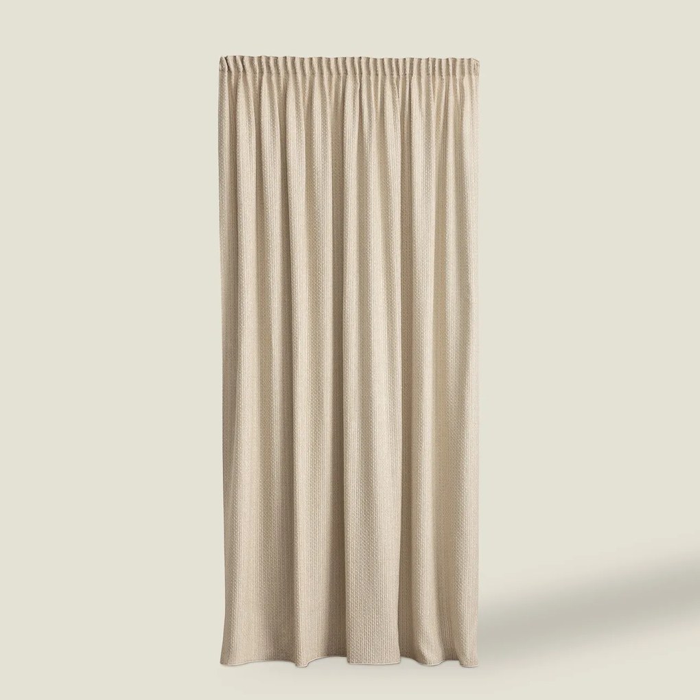 Perdea cu bandă de pliuri