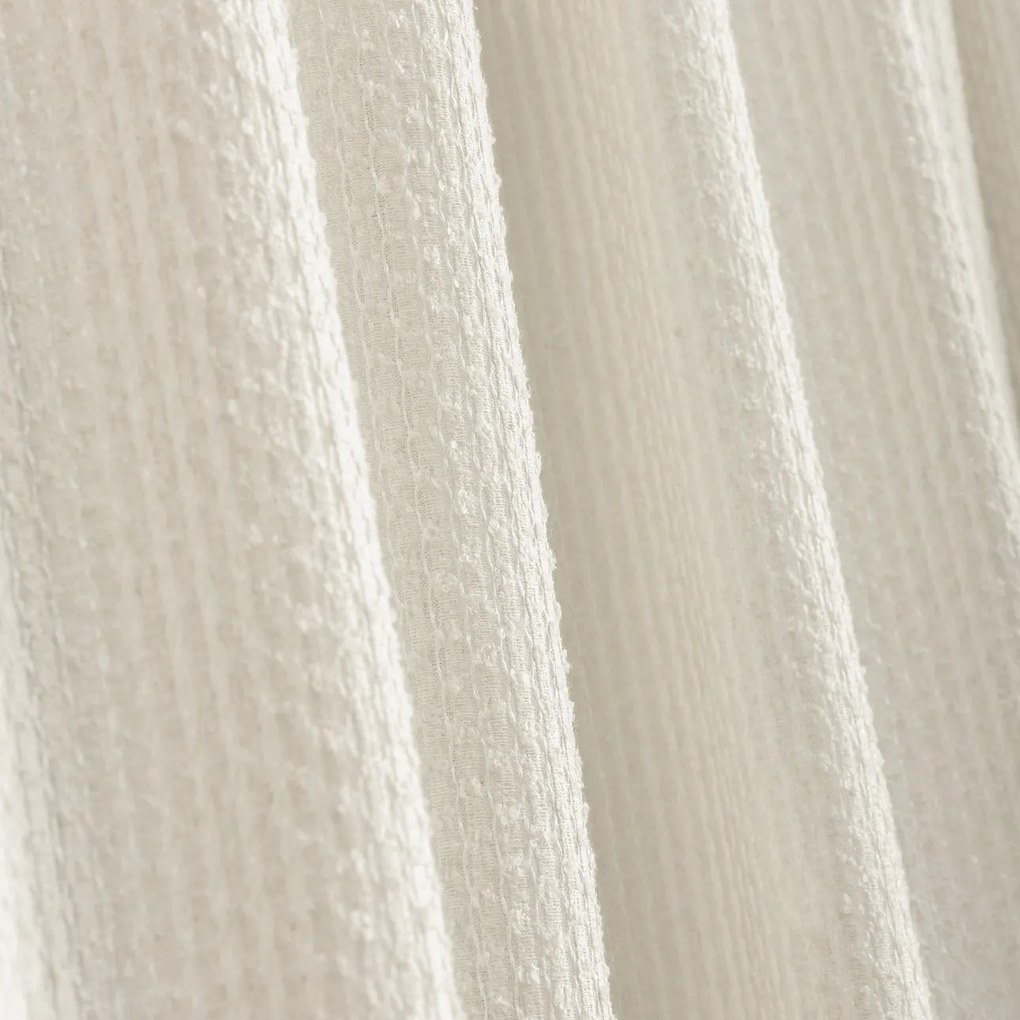 Perdea cu bandă de pliuri